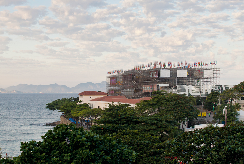 carla juaçaba: pavilion humanidade 2012, rio de janeiro