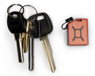 fuel: the world's smallest cellphone charger by devotec