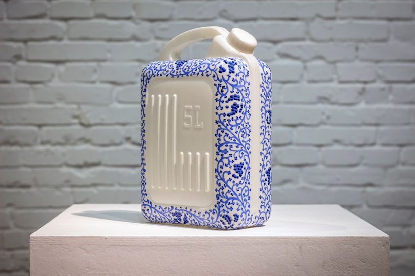 a journey through the yangtze river's transformation by 	jorge mañes rubio