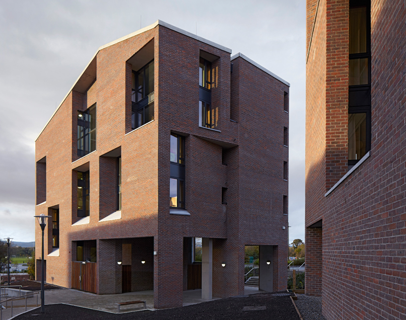 grafton architects: university of limerick medical school and dormitory