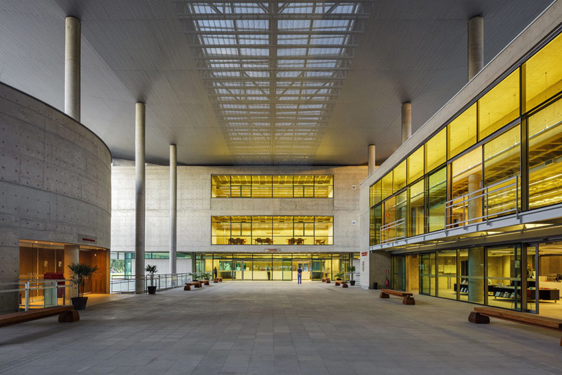 rodrigo mindlin loeb + eduardo de almeida: brasiliana library at USP campus