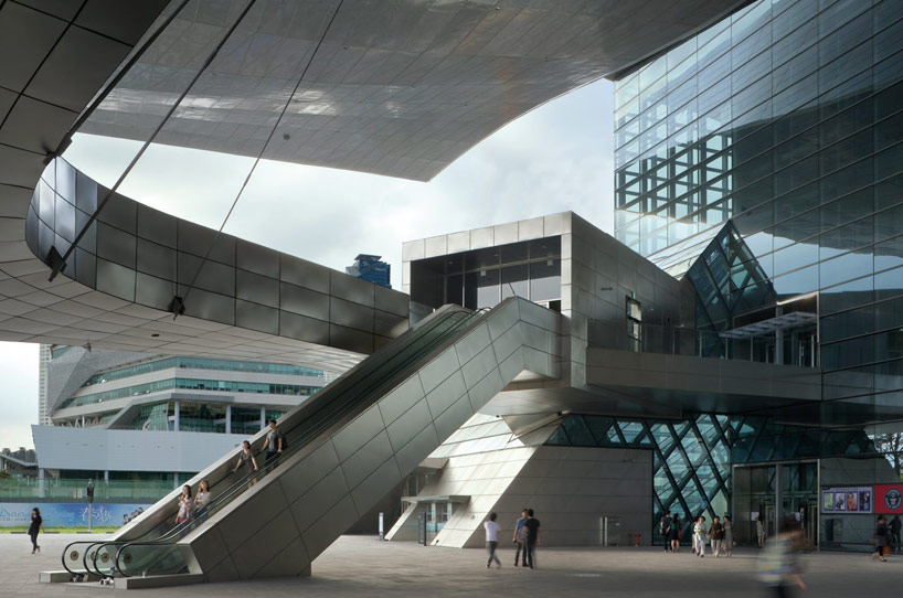 coop himmelb(l)au: busan cinema center