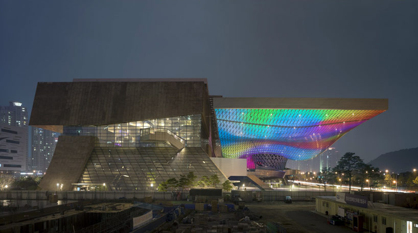 coop himmelb(l)au: busan cinema center