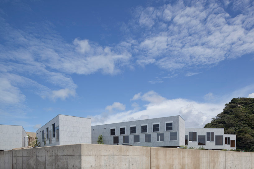 yasutaka yoshimura architects: hostel in kyonan