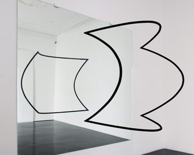 troika: the far side of reason exhibition, mexico city