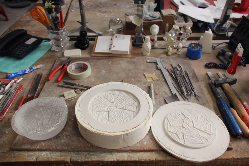 arik levy: tuile de cristal chandelier for baccarat