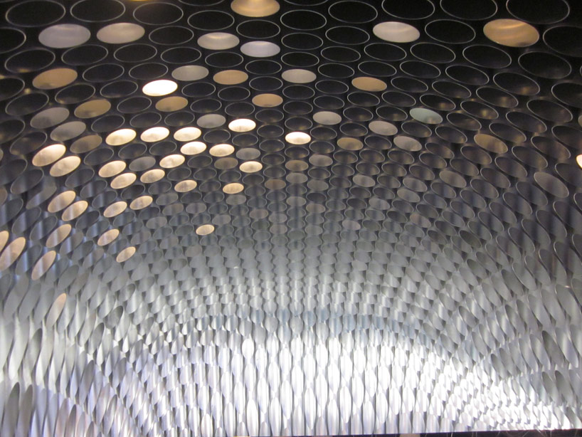 x tu architects: boutique patrick roger, paris