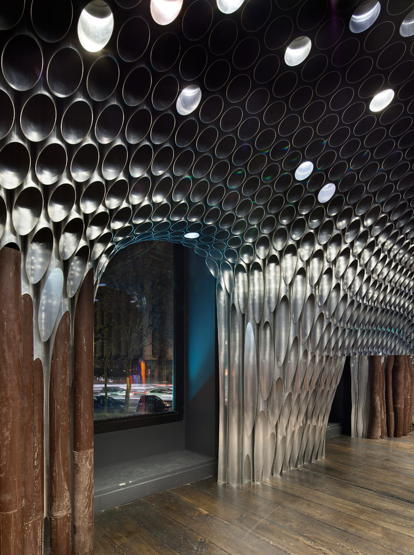 x tu architects: boutique patrick roger, paris