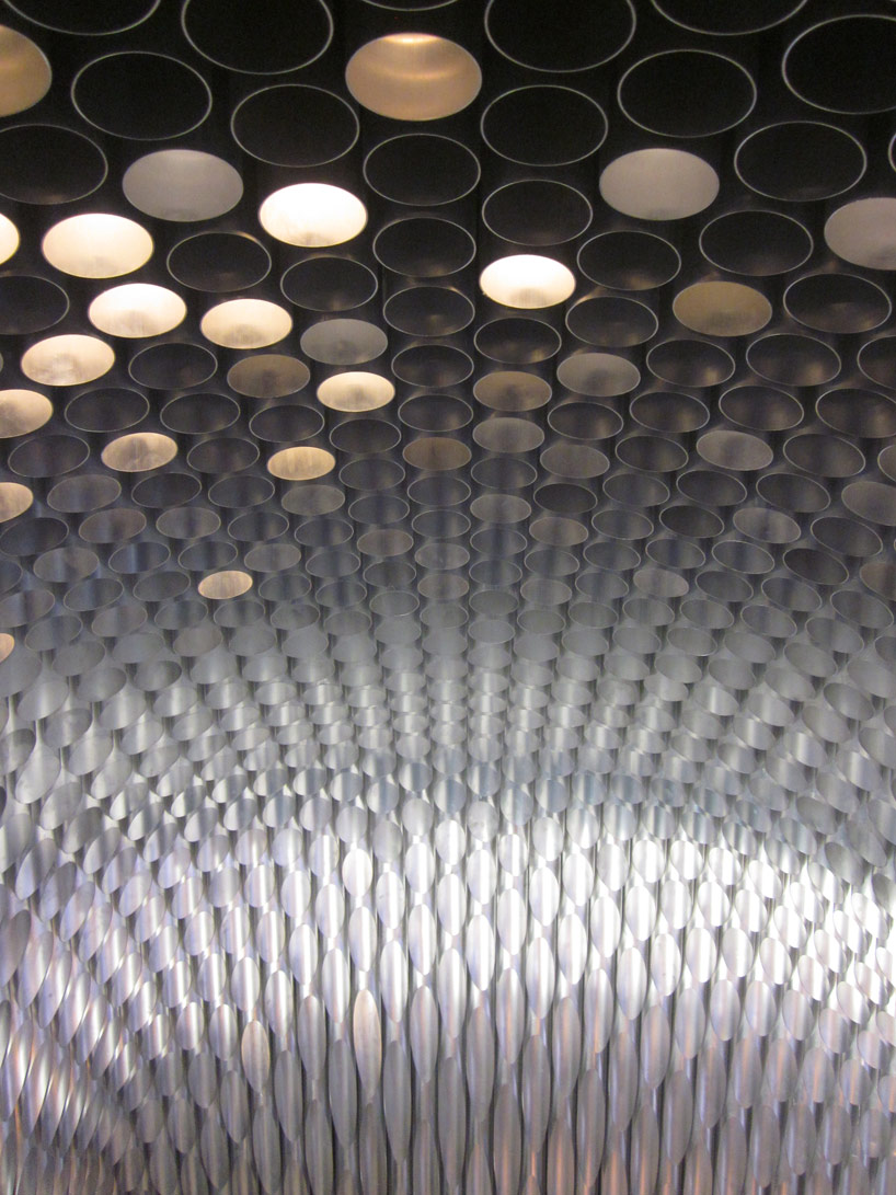 x tu architects: boutique patrick roger, paris