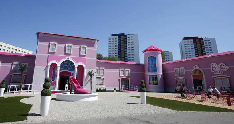 criticism mounts on life sized barbie dreamhouse built in berlin 