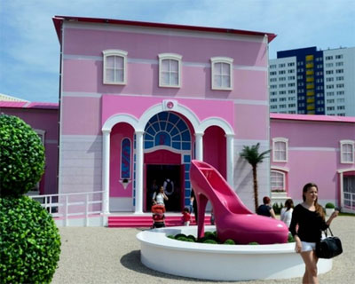 barbie dreamhouse berlin sized built mounts criticism