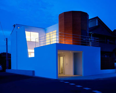 imanaga environment planning office: house for astronomical painter