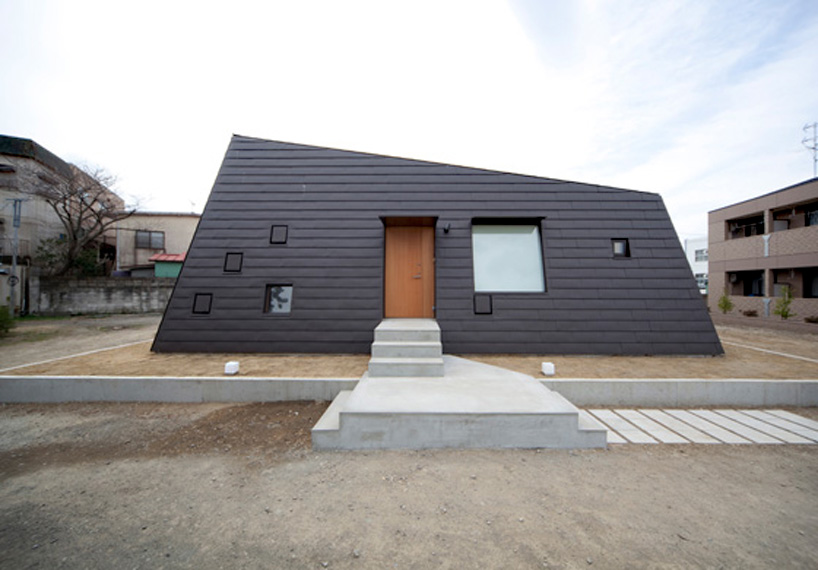 okuno architects: house in kamogawa, japan