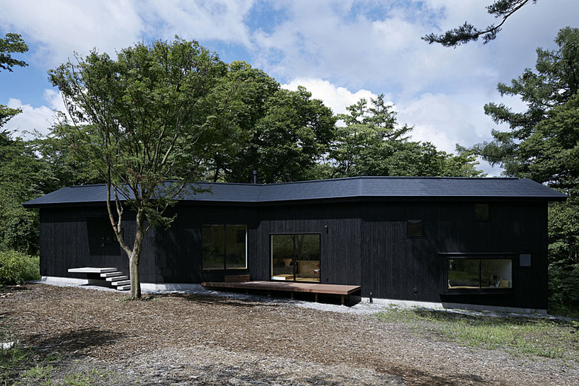 studio synapse fashions house in nagano with irregular forms