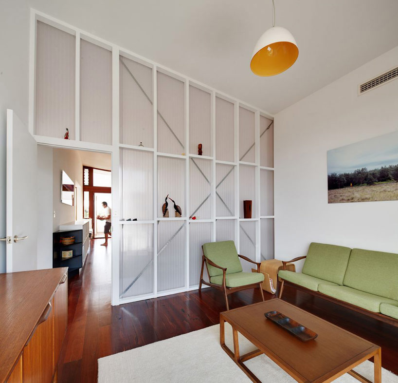 david barr + ross brewin architects in association: suburban beach house
