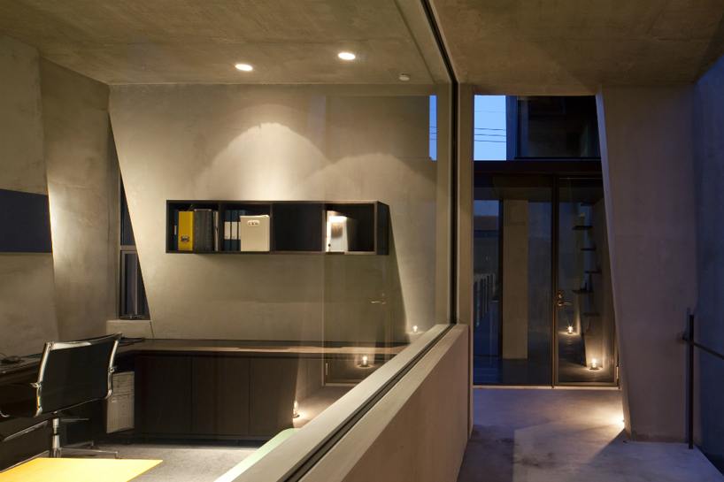 hachioji tree house is a concrete grove by airscape architects 
