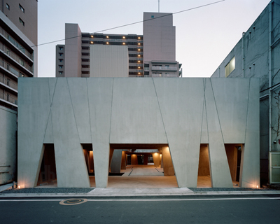 hachioji tree house is a concrete grove by airscape architects 