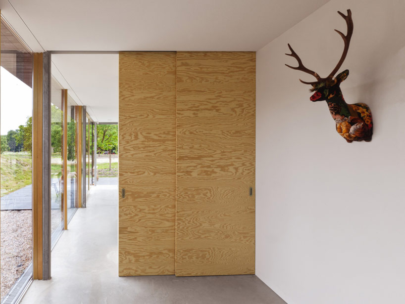 i29: home 09   interior for villa V by paul de ruiter architects