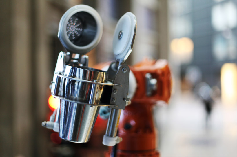 makr shakr robotic bartender by MIT senseable lab + carlo ratti