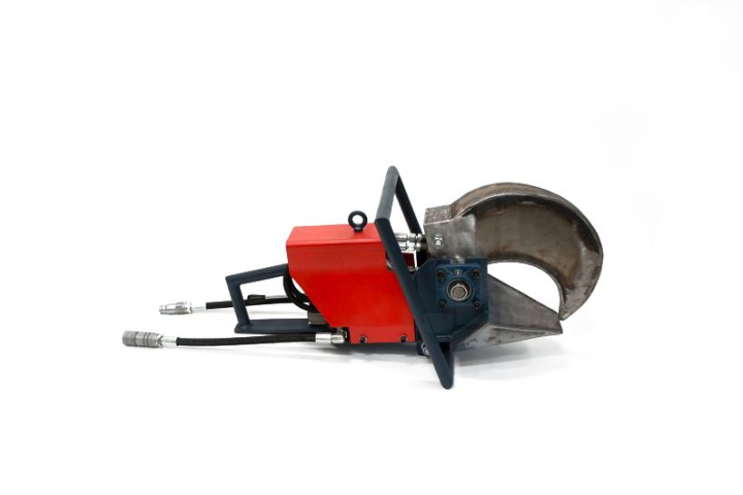 james capper: creatures with mechanical claws