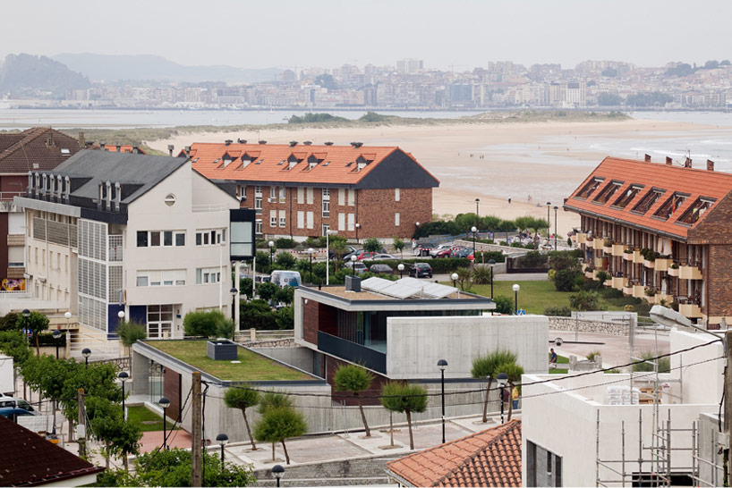 romero soto architects: el centro de surf de somo, spain