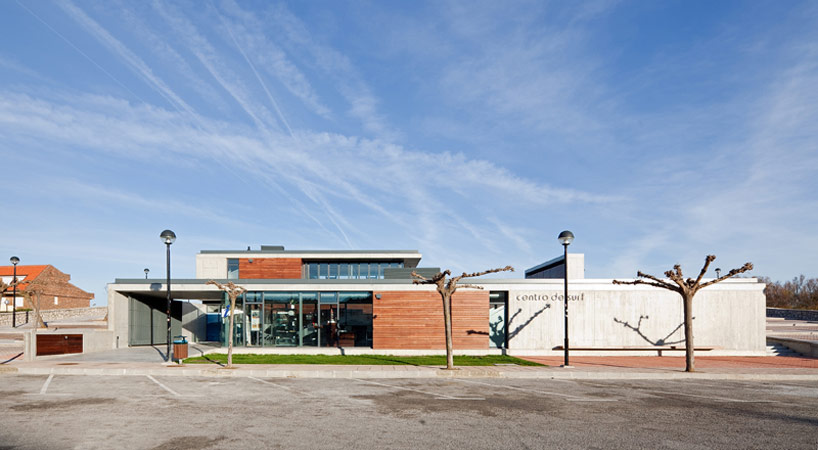 romero soto architects: el centro de surf de somo, spain