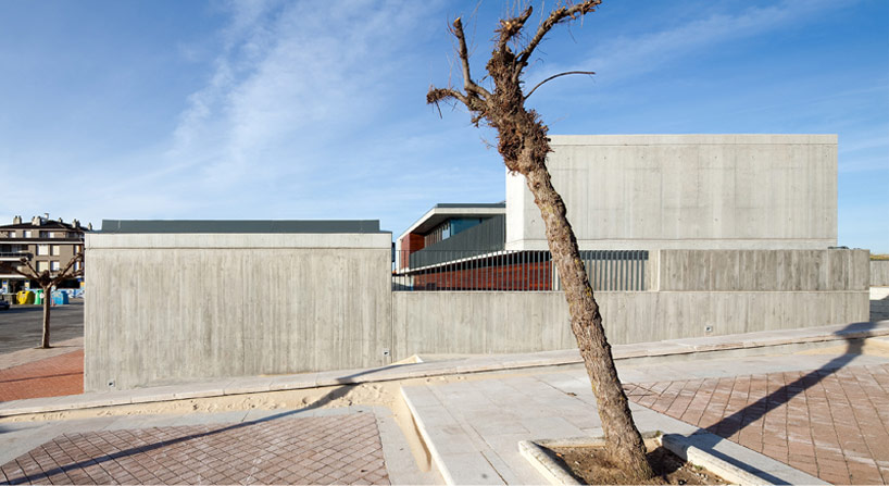 romero soto architects: el centro de surf de somo, spain