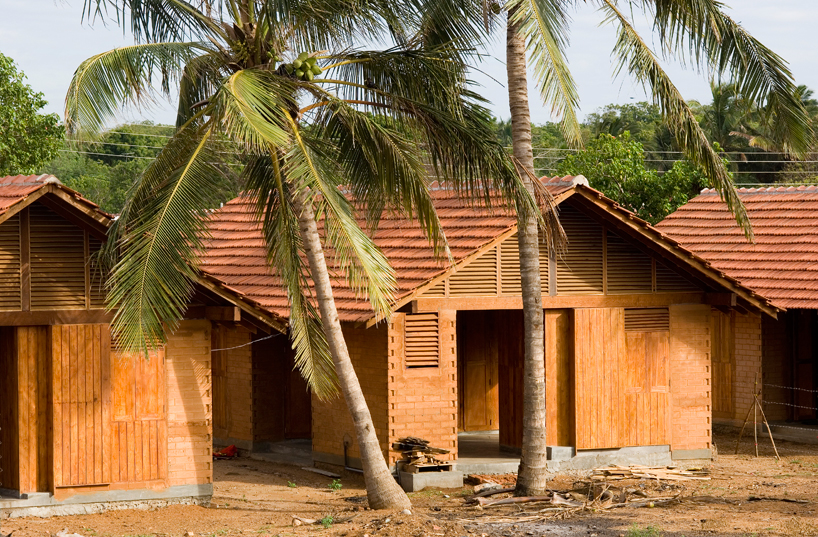 shigeru ban: post tsunami housing for kirinda, sri lanka