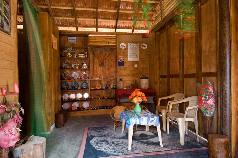 shigeru ban: post-tsunami housing for kirinda, sri lanka shigeru ban: post tsunami housing for kirinda, sri lanka