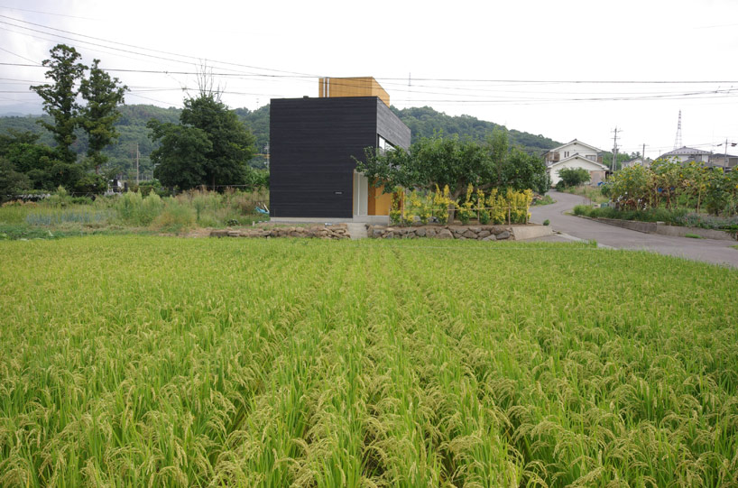 case design studio: wooden house in rural ueda