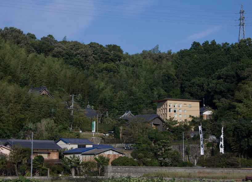 zai shirakawa: office and living quarters at eifuku ji temple