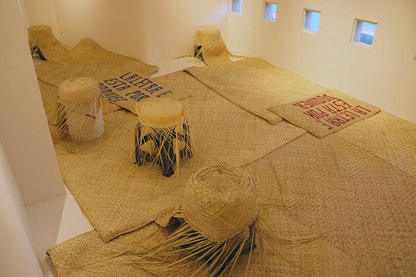 'the letter E is everywhere' at archivo diseno y arquitectura