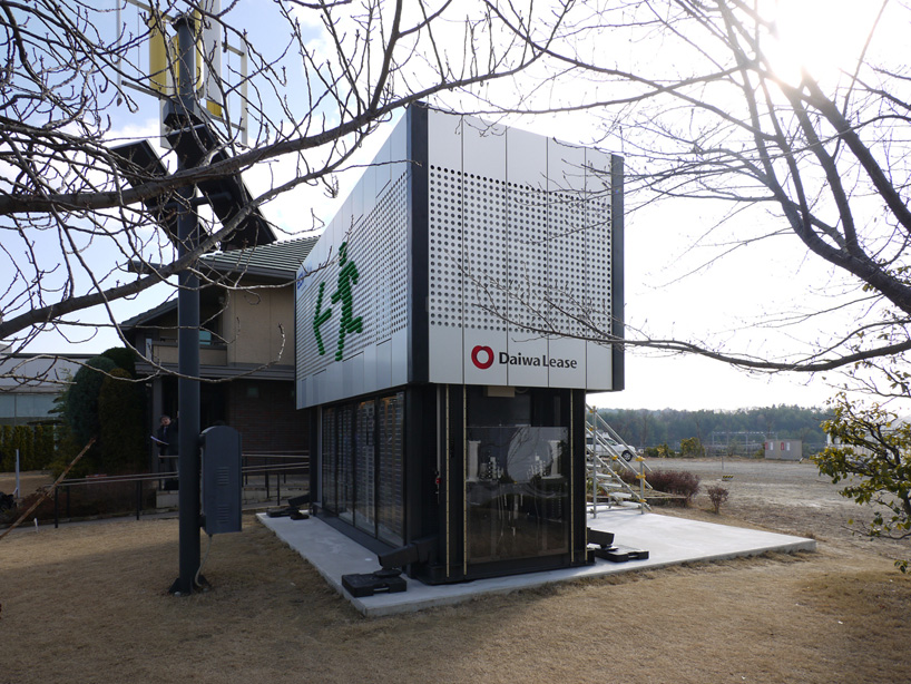 yatsutaka yoshimura's EDV-01 elevates emergency shelter design