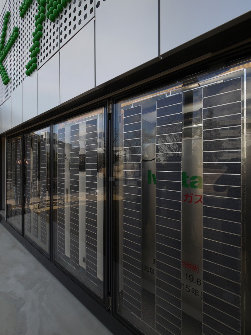 yatsutaka yoshimura's EDV-01 elevates emergency shelter design