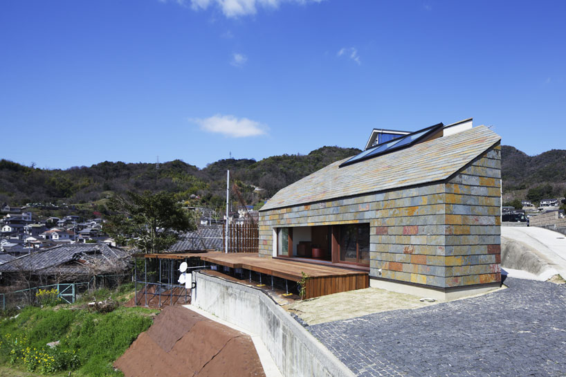 K2-design: uchikami house overlooks the sea in hiroshima
