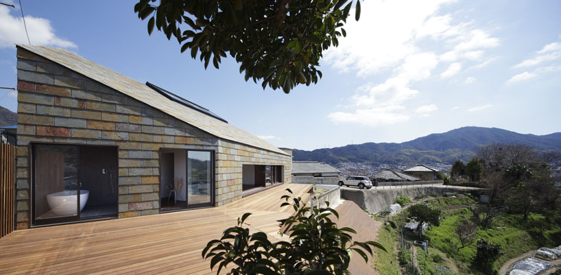 K2-design: uchikami house overlooks the sea in hiroshima