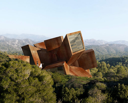 didier faustino presents the center of the infinite for solo houses