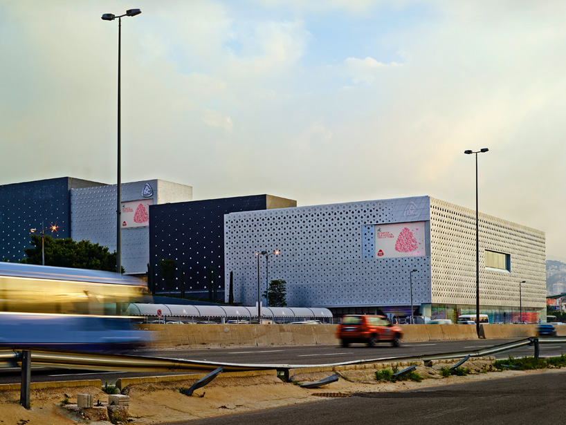 nARCHITECTS completes ABC store in high-tech fashion
