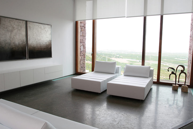 ramon esteve builds the continuation of a mountain