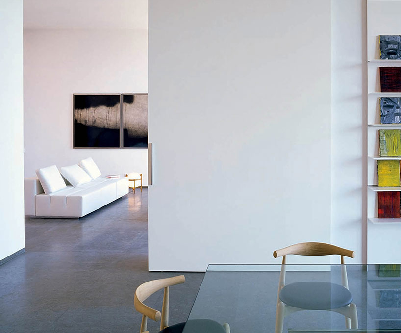 ramon esteve builds the continuation of a mountain