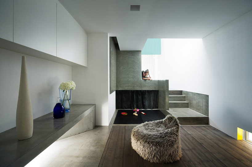 FORM / kouichi kimura architects: slender promenade house