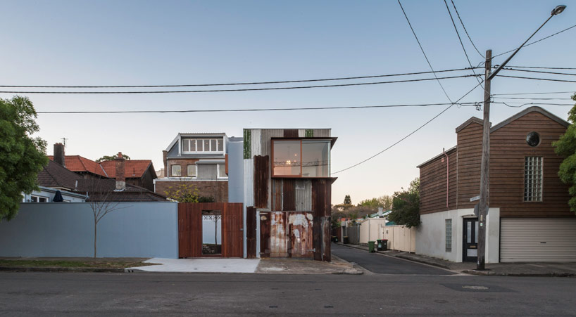 raffaello rosselli converts an australian tinshed into office