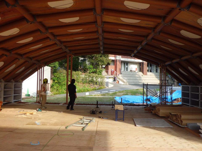 shigeru ban designs temporary studio for kyoto university