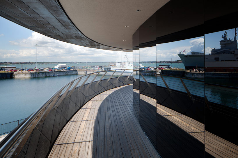 wilkinson-eyre-architects-mary-rose-museum-designboom00 wilkinson eyre architects' mary rose museum evokes ship form