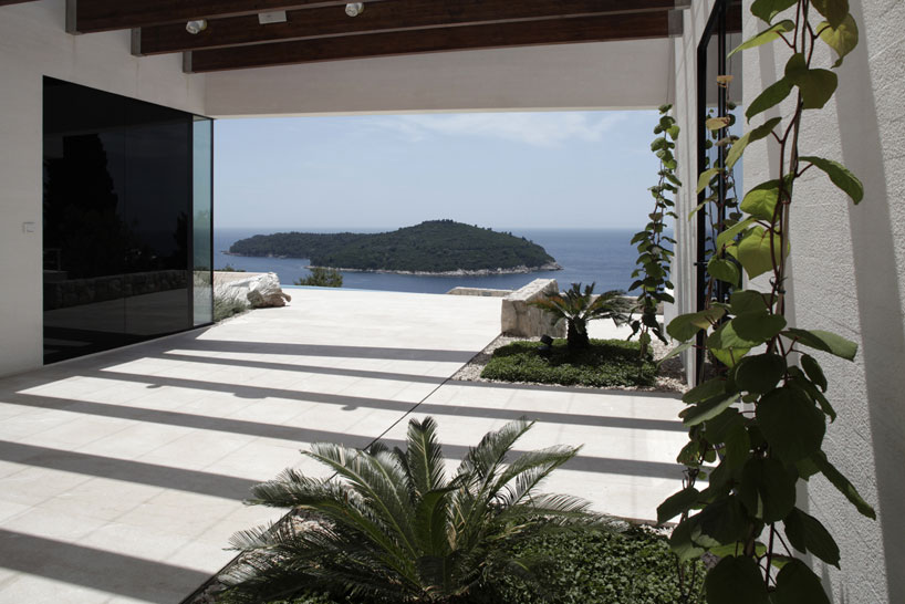 3LHD architects: house U on the dalmation coast