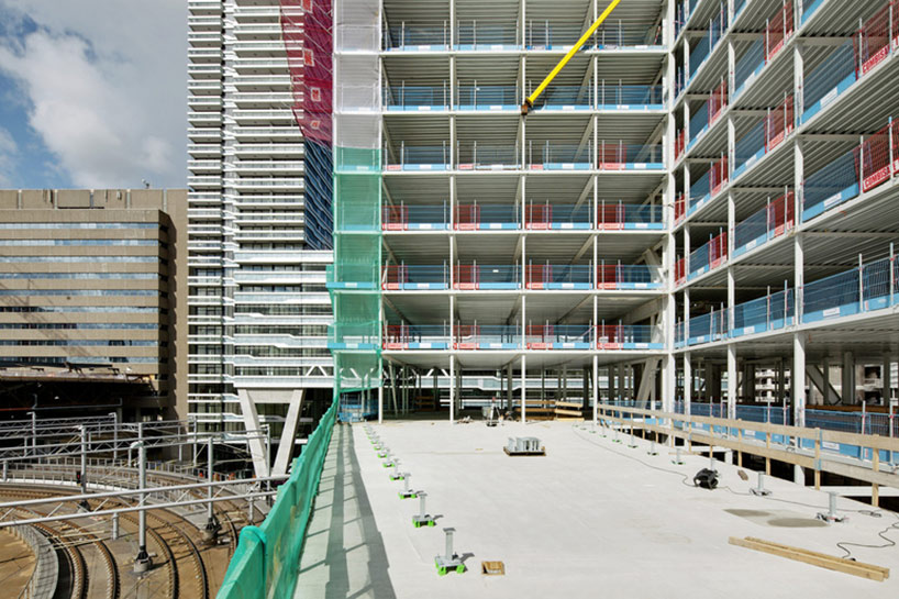 wiel arets completes the AvB tower in the hague