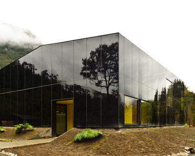 panorama arquitectos: glacial water bottling plant