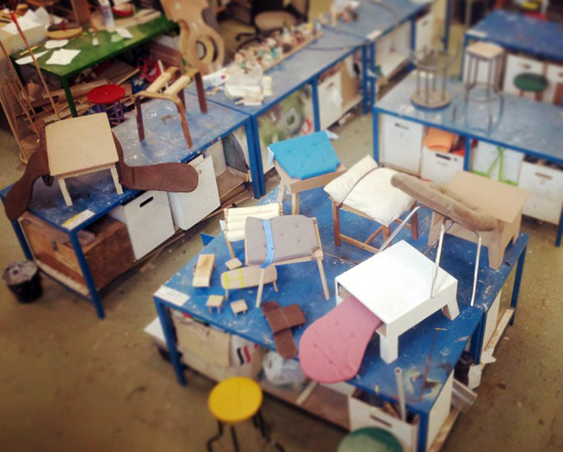 hosting-hounds-tomski-designboom06 dog furniture - a man's best friend by tomski