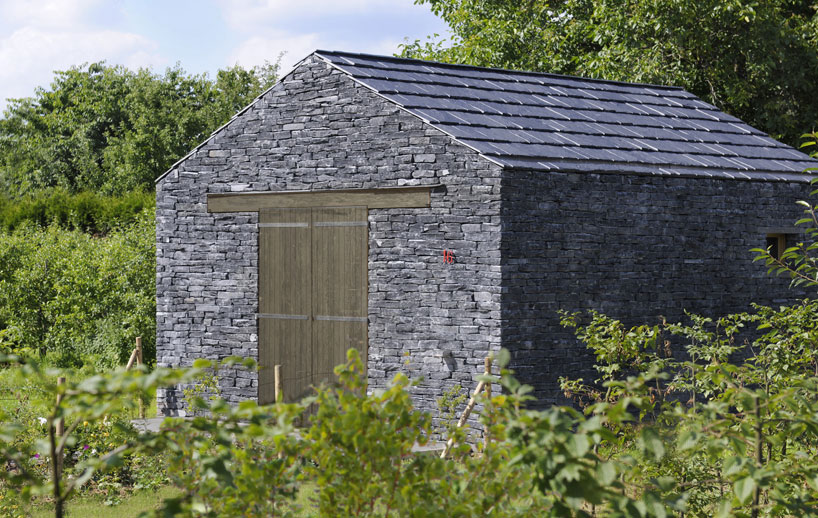 matteo thun's idyllic lodges at winery longen-schloder