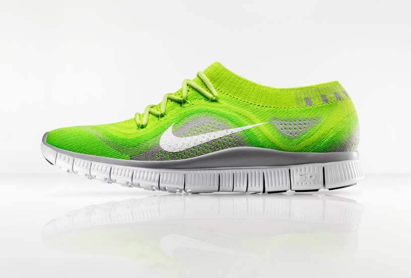 NIKE: free flyknit running shoes